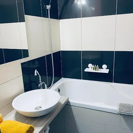 شقة Fured Apartman *